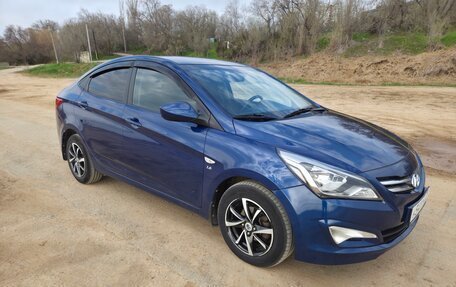 Hyundai Solaris II рестайлинг, 2015 год, 1 090 000 рублей, 8 фотография