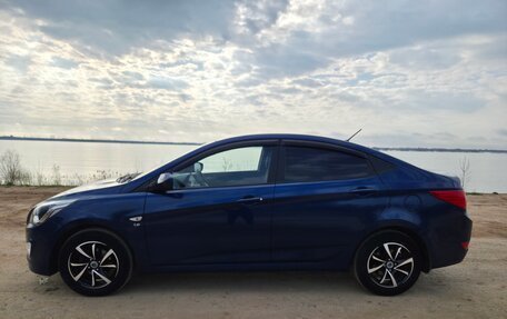 Hyundai Solaris II рестайлинг, 2015 год, 1 090 000 рублей, 3 фотография