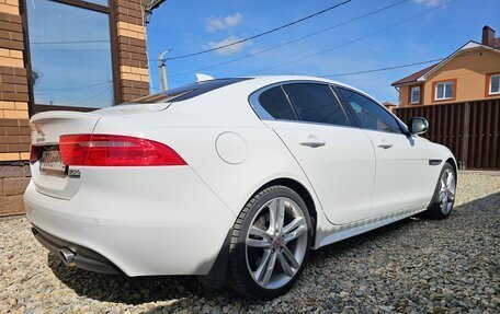 Jaguar XE I рестайлинг, 2019 год, 2 700 000 рублей, 4 фотография