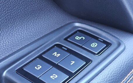 Jaguar XE I рестайлинг, 2019 год, 2 700 000 рублей, 21 фотография