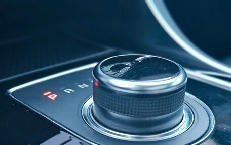 Jaguar XE I рестайлинг, 2019 год, 2 700 000 рублей, 20 фотография