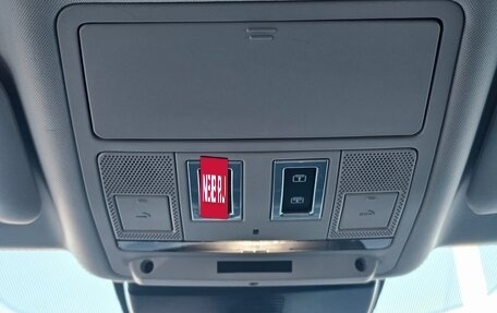 Jaguar XE I рестайлинг, 2019 год, 2 700 000 рублей, 26 фотография