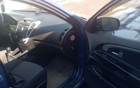 KIA cee'd I рестайлинг, 2010 год, 850 000 рублей, 7 фотография