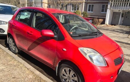 Toyota Yaris III рестайлинг, 2008 год, 500 000 рублей, 3 фотография