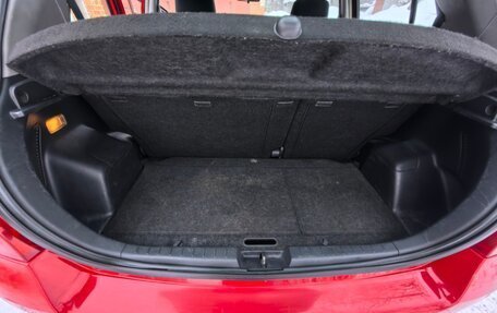 Toyota Yaris III рестайлинг, 2008 год, 500 000 рублей, 6 фотография