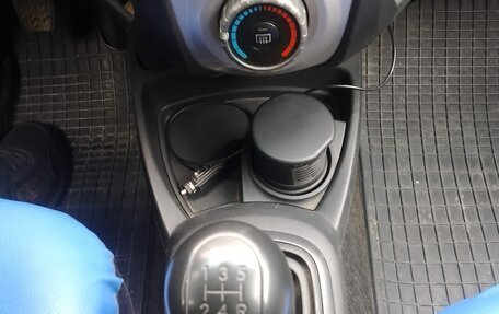 Toyota Yaris III рестайлинг, 2008 год, 650 000 рублей, 11 фотография