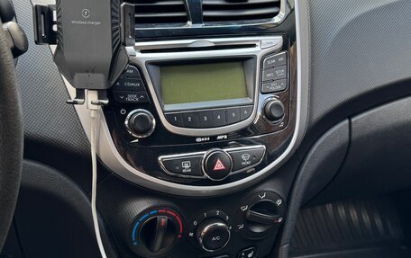 Hyundai Solaris II рестайлинг, 2013 год, 890 000 рублей, 6 фотография