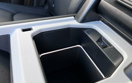 Land Rover Defender II, 2024 год, 13 690 000 рублей, 13 фотография