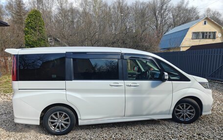 Honda Stepwgn IV, 2019 год, 2 450 000 рублей, 2 фотография