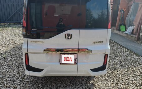 Honda Stepwgn IV, 2019 год, 2 450 000 рублей, 4 фотография