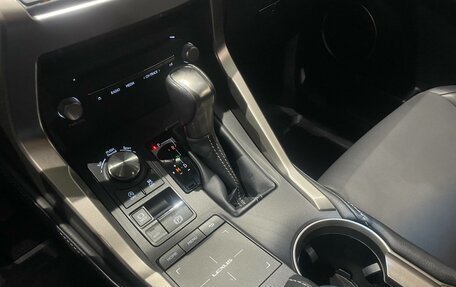 Lexus NX I, 2018 год, 2 875 000 рублей, 18 фотография