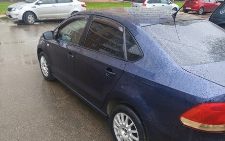 Volkswagen Polo VI (EU Market), 2011 год, 600 000 рублей, 2 фотография