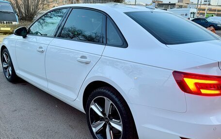 Audi A4, 2018 год, 2 230 000 рублей, 6 фотография