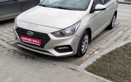 Hyundai Solaris II рестайлинг, 2018 год, 1 280 000 рублей, 1 фотография