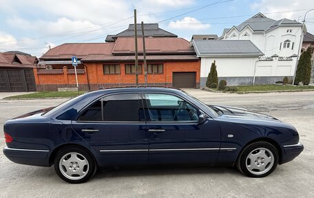 Mercedes-Benz E-Класс, 1999 год, 1 500 000 рублей, 13 фотография