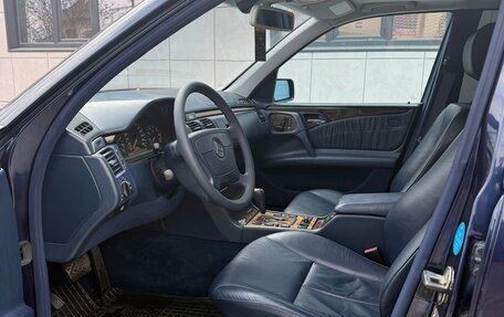 Mercedes-Benz E-Класс, 1999 год, 1 500 000 рублей, 16 фотография