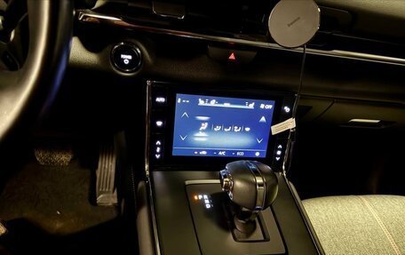 Mazda MX-30, 2020 год, 2 390 000 рублей, 8 фотография