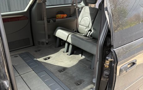 Chrysler Town & Country IV, 2005 год, 1 200 000 рублей, 20 фотография