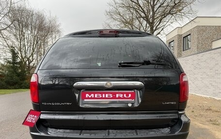 Chrysler Town & Country IV, 2005 год, 1 200 000 рублей, 7 фотография