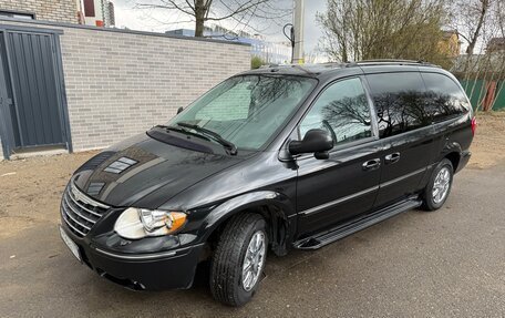 Chrysler Town & Country IV, 2005 год, 1 200 000 рублей, 25 фотография