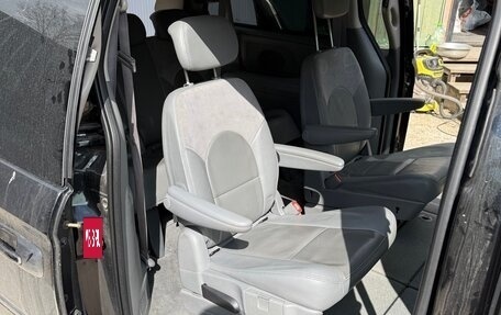 Chrysler Town & Country IV, 2005 год, 1 200 000 рублей, 22 фотография