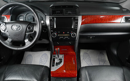 Toyota Camry, 2013 год, 1 499 000 рублей, 13 фотография