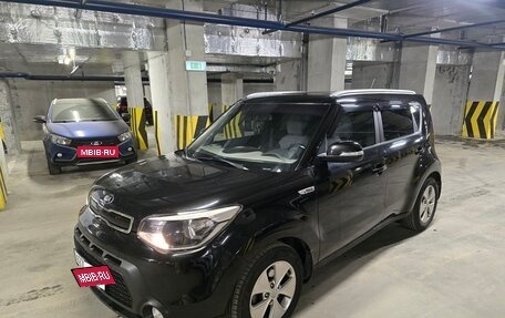 KIA Soul II рестайлинг, 2014 год, 1 200 000 рублей, 2 фотография
