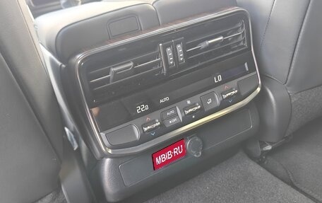 Toyota Land Cruiser, 2023 год, 10 200 000 рублей, 16 фотография