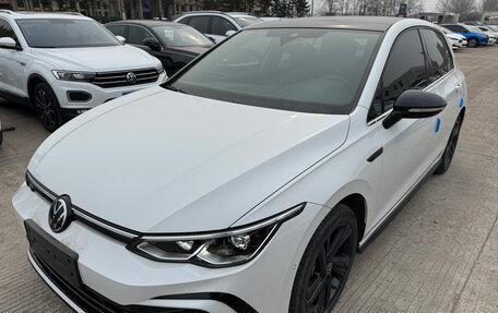Volkswagen Golf VIII, 2023 год, 1 930 000 рублей, 2 фотография