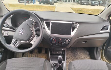 Hyundai Solaris II рестайлинг, 2018 год, 1 280 000 рублей, 8 фотография