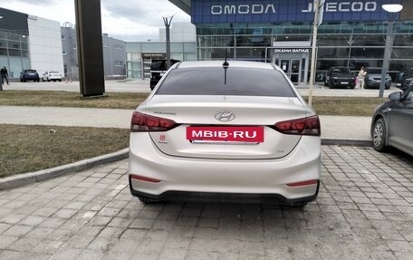 Hyundai Solaris II рестайлинг, 2018 год, 1 280 000 рублей, 7 фотография
