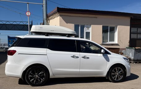 KIA Carnival III, 2019 год, 2 480 000 рублей, 6 фотография