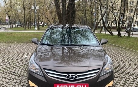 Hyundai Solaris II рестайлинг, 2015 год, 980 000 рублей, 3 фотография