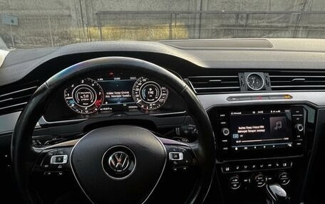 Volkswagen Passat B8 рестайлинг, 2018 год, 2 700 000 рублей, 17 фотография