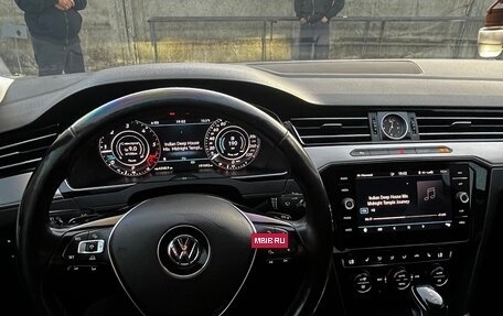 Volkswagen Passat B8 рестайлинг, 2018 год, 2 700 000 рублей, 20 фотография