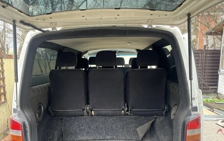 Volkswagen Transporter T5 рестайлинг, 2003 год, 830 000 рублей, 4 фотография