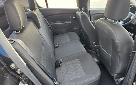 Renault Sandero II рестайлинг, 2017 год, 950 000 рублей, 33 фотография