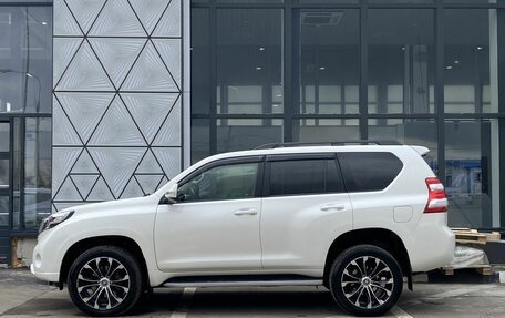 Toyota Land Cruiser Prado 150 рестайлинг 2, 2016 год, 4 299 000 рублей, 8 фотография