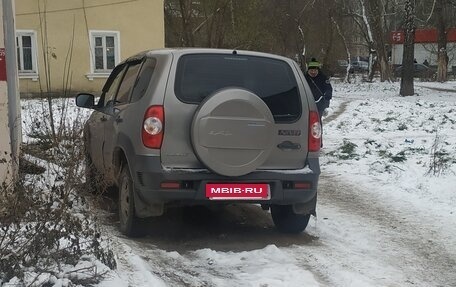 Chevrolet Niva I рестайлинг, 2017 год, 635 000 рублей, 5 фотография