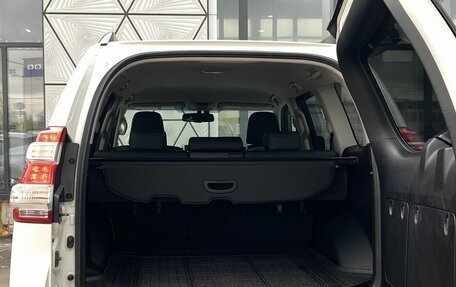 Toyota Land Cruiser Prado 150 рестайлинг 2, 2016 год, 4 299 000 рублей, 10 фотография