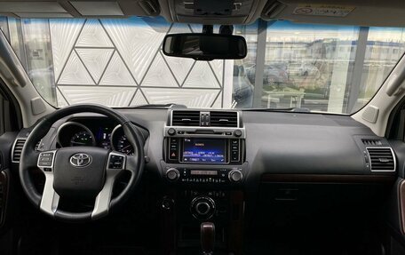 Toyota Land Cruiser Prado 150 рестайлинг 2, 2016 год, 4 299 000 рублей, 11 фотография