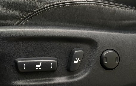 Toyota Land Cruiser Prado 150 рестайлинг 2, 2016 год, 4 299 000 рублей, 25 фотография