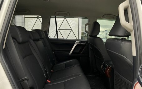 Toyota Land Cruiser Prado 150 рестайлинг 2, 2016 год, 4 299 000 рублей, 28 фотография