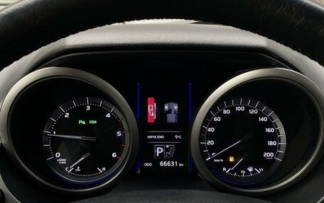 Toyota Land Cruiser Prado 150 рестайлинг 2, 2016 год, 4 299 000 рублей, 29 фотография