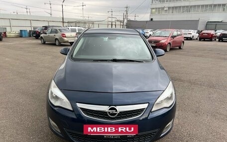 Opel Astra J, 2011 год, 557 000 рублей, 3 фотография