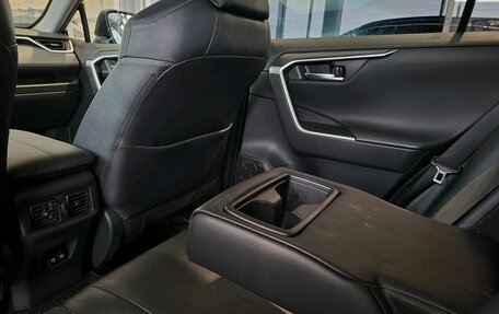 Toyota RAV4, 2020 год, 3 589 000 рублей, 13 фотография