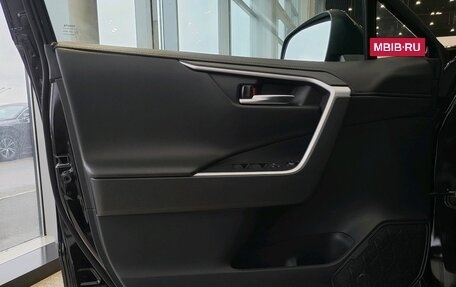 Toyota RAV4, 2020 год, 3 589 000 рублей, 15 фотография