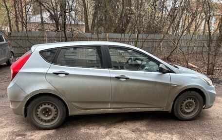 Hyundai Solaris II рестайлинг, 2012 год, 690 000 рублей, 2 фотография