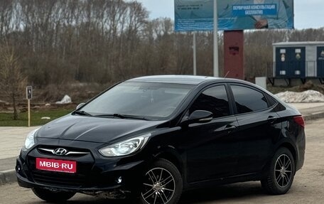 Hyundai Solaris II рестайлинг, 2011 год, 590 000 рублей, 1 фотография