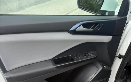 Volkswagen Taos, 2023 год, 2 850 000 рублей, 8 фотография